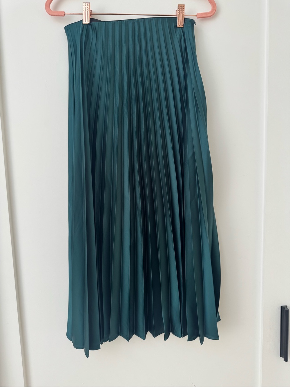 Zara Emerald Green Pleated Midi Skirt